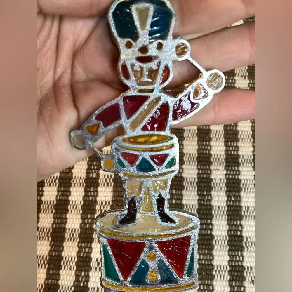 Kurt Adler charming stained
